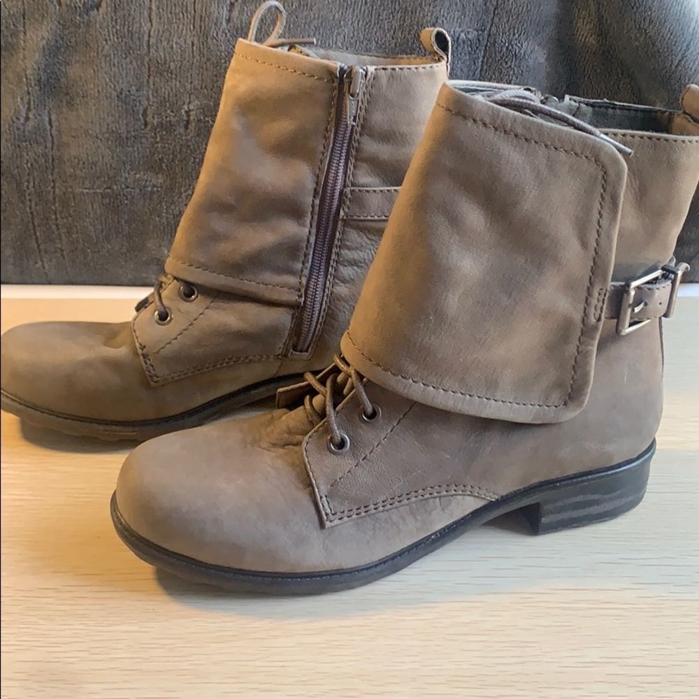 Jessica Simpson Women's Tahira Motorcycle Boot - Picture 9 of 16